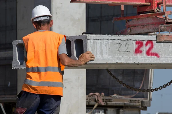 Lavoratore in cantiere — Foto Stock