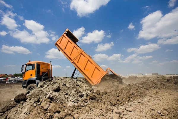 Truck tipping ground — Stock Photo, Image