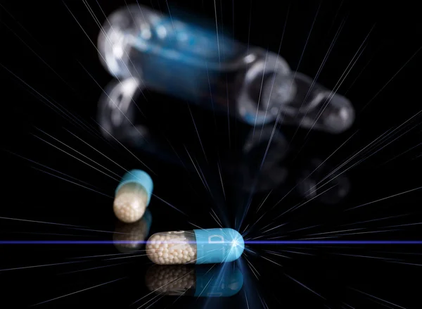 Capsules and ampule — Stock Photo, Image