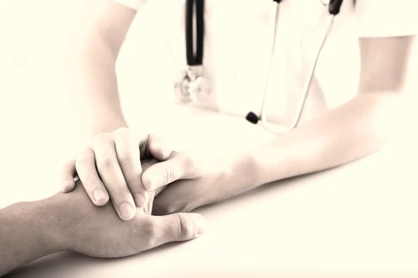 Mano del medico e del paziente — Foto Stock