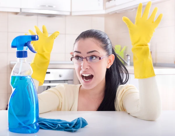 Frustratie over huis schoonmaken — Stockfoto