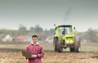 Dizüstü bilgisayar alanında çiftçi
