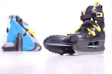 Buz pateni ve sırt çantası