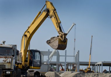 Site oluşturma çalışma Ekskavatör