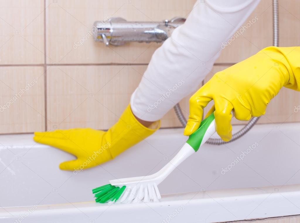 Моющее для акриловых ванн с гидромассажем. Чем нельзя мыть акриловую ванну. Чем нельзя мыть акриловую ванну. Какой губкой лучше мыть ванну акриловую. Какой губкой чистить акриловую ванну.