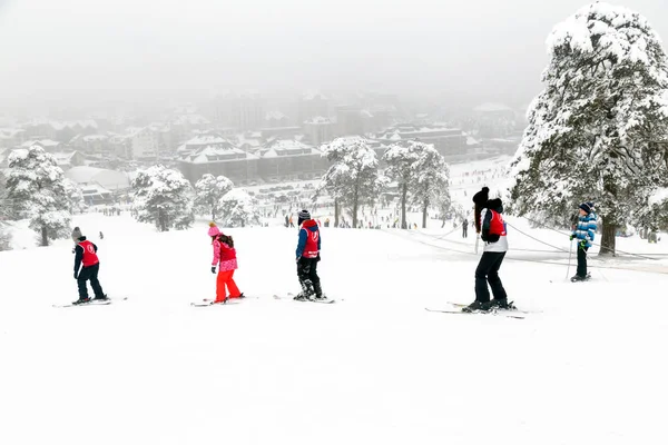 Zlatibor Serbien Januar 2021 Skilehrerin Bringt Kind Serbischen Zlatibor Das — Stockfoto