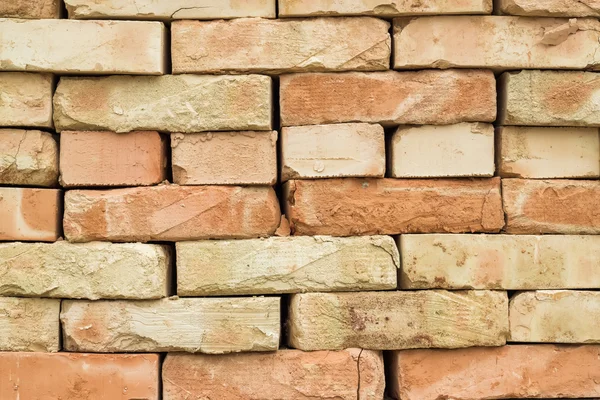 Pallet of yellow clay bricks stacked without mortar 2 — Stock Photo, Image