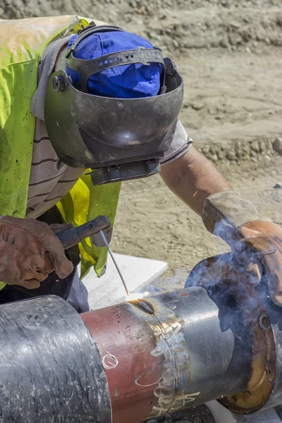 Soldagem de segmentos de tubos de calor no gasoduto 2 — Fotografia de Stock