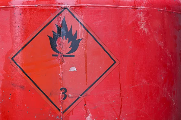 Zbiornik paliwa z znak ostrzegawczy — Zdjęcie stockowe