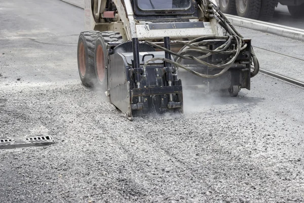 Broyeur d'asphalte pour la réparation des fissures d'alligator — Photo