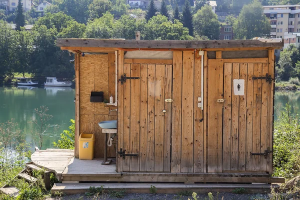 Leña outhouse 2 — Foto de Stock