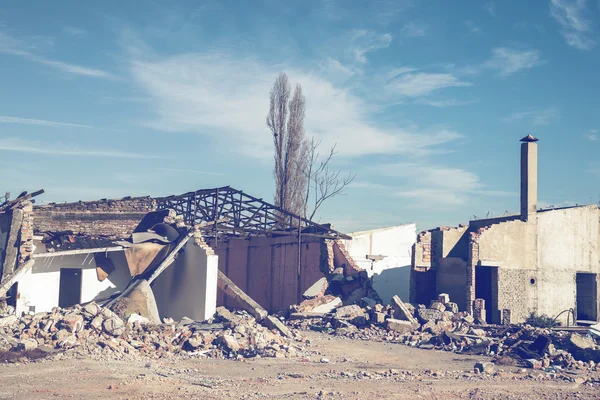 Eski bir yıkılmış evin berbat 2 — Stok fotoğraf