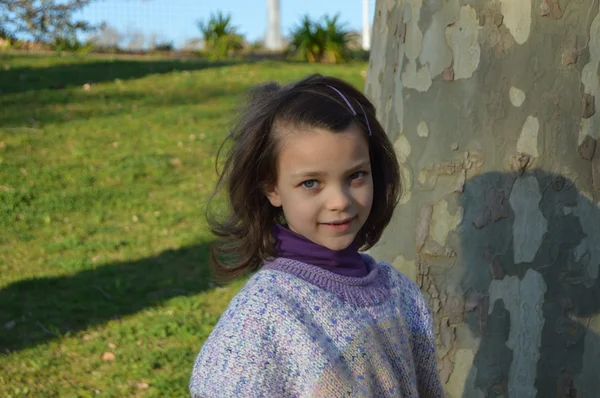 Menina no parque 10 — Fotografia de Stock