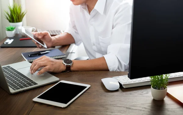 Image Businessman Using Typing Keyboard Laptop Computer Notebook Office Desk — Stock Photo, Image