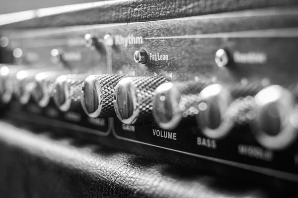 gitar amplifire