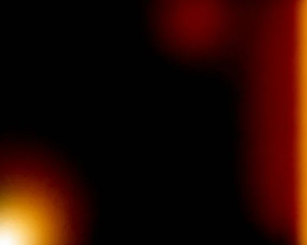 光漏れオーバーレイ効果 黒の背景にレトロフィルムオーバーレイ 穀物と光漏れのある抽象的なテクスチャの背景 — ストック写真