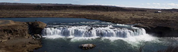 Faxi Iceland Apr 2017年11月14日 一张11天四轮驱动的冰岛之旅的照片 第一天 金戒指这条标志性路线是最受欢迎的日间游览路线之一 你可以在这里找到充满历史和民间传说的风景 — 图库照片