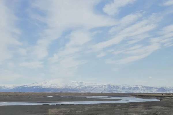Reikiavik, İzlanda; Nisan. 15, 2017. İzlanda 'da 11 günlük bir 4x4 gezisinin fotoğrafları. İkinci gün. Reykjavik 'ten Vik Myrdal' a .