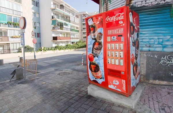 Máquina expendedora de bebidas frías —  Fotos de Stock