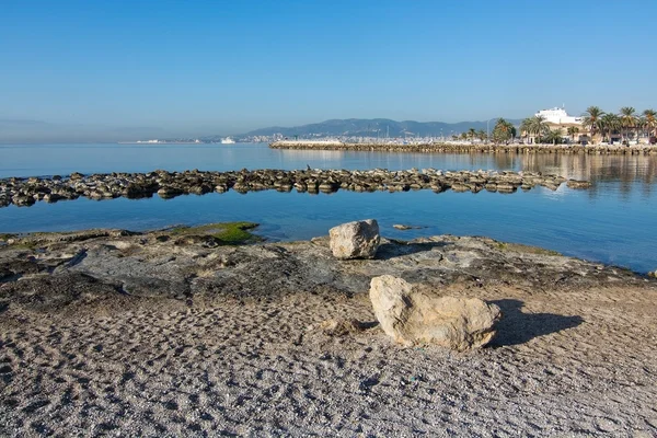 Sonnige Radroute entlang des Mittelmeeres — Stockfoto