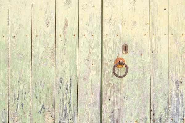 Fondo de puerta de madera verde pintado — Foto de Stock