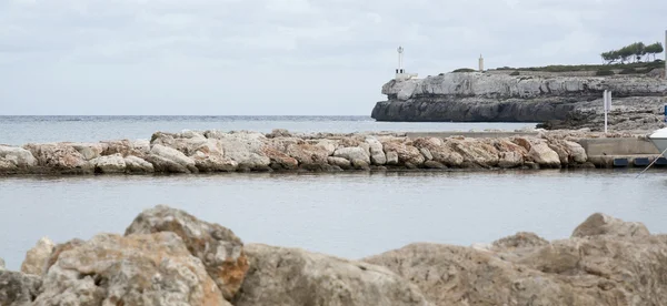 Porto petro latarni mallorca — Zdjęcie stockowe