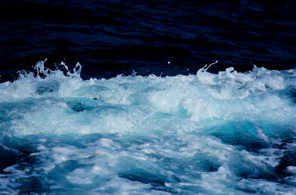 Azure and white boat wake seafoam — Stock Photo, Image