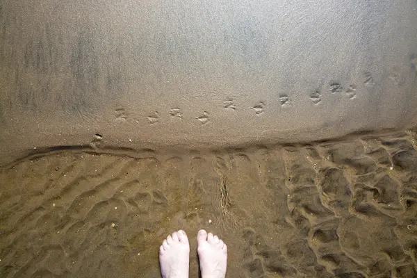 발로 모래 추상 패턴 — 스톡 사진
