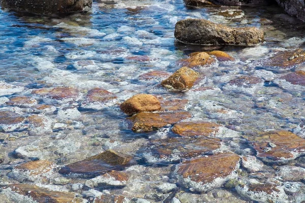 岩だらけの海岸風景 — ストック写真