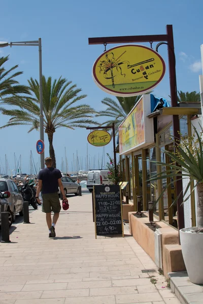 Restaurant Cuban Bar entrance — Stock Photo, Image