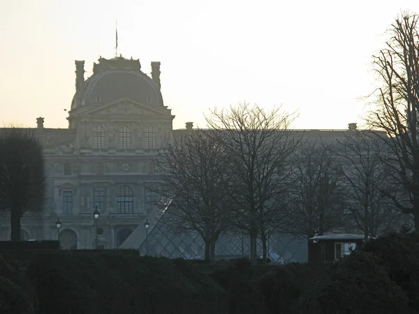 Louvre Paris ao amanhecer — Fotografia de Stock