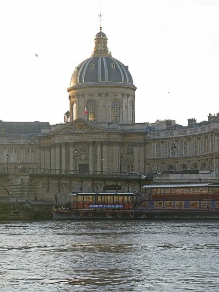 Bâtiment Paris sur la rive gauche — Photo