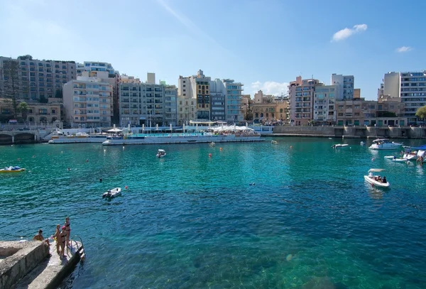 Balluta en Spinola bay — Stockfoto