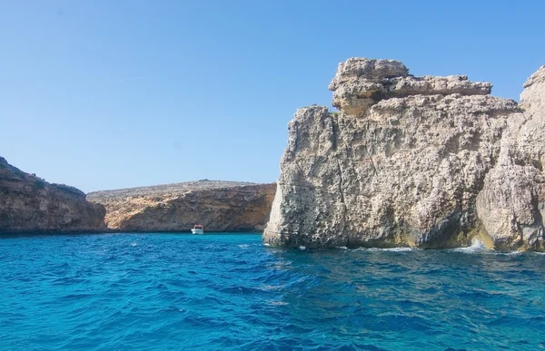 Comino jaskinie — Zdjęcie stockowe