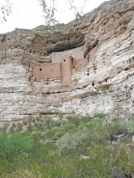 Történelmi Montezuma castle — Stock Fotó