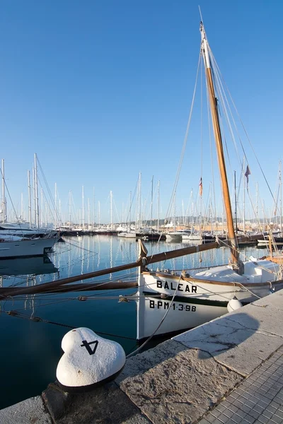 Marina avec bateaux — Photo
