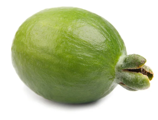 Feijoa Bacca Isolato Uno Sfondo Bianco — Foto Stock