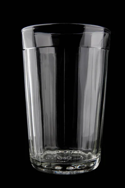 Ein Facettiertes Glas Aus Der Udssr Ist Auf Schwarzem Hintergrund — Stockfoto