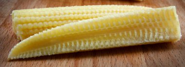 Tam ve yarım koçanlık mısır turşusu. Nefis bebek mısırı.