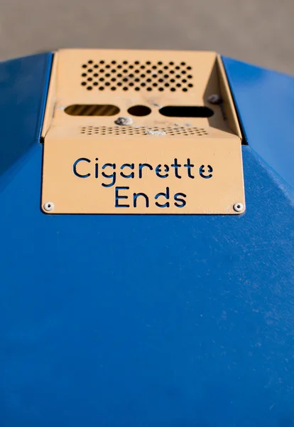 Public Ashtray - Cigarette Ends — Stock Photo, Image