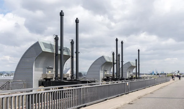 Galler'deki Cardiff Bay baraj mekanizmaları — Stok fotoğraf