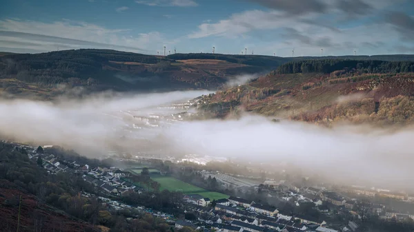 Una Inversión Nubes Todo Valle Rhondda Gales Del Sur Otoño — Foto de Stock