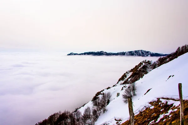 Orizzonte Della Pianura Veneta Immerso Nuvole Tra Nebbia Neve Con — Foto Stock