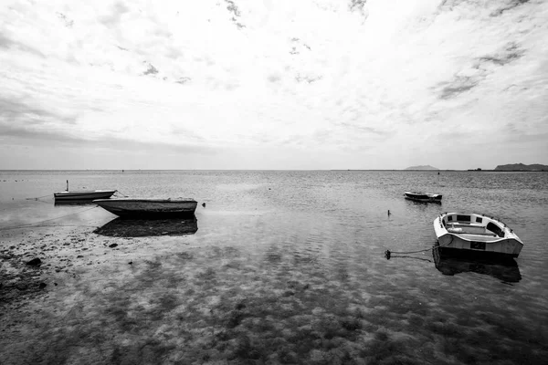 Pequenos Barcos Pesca Coloridos Laguna Dello Stagnone Marsala Trapani Sicília — Fotografia de Stock