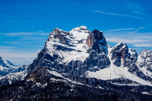 Pohled Zasněžené Monte Pelmo Dolomitech Belluno Modrou Oblohu Val Zoldo — Stock fotografie