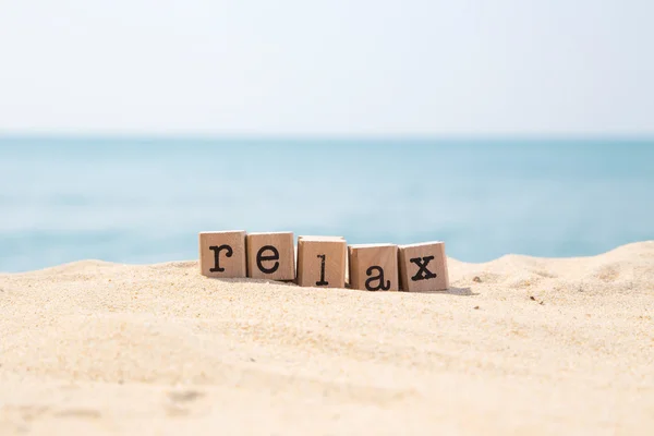Relaxante pausa na praia de férias — Fotografia de Stock