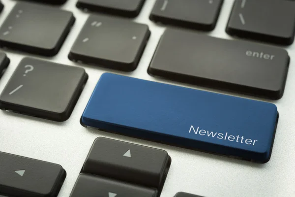 Computer keyboard with typographic NEWSLETTER button — 스톡 사진