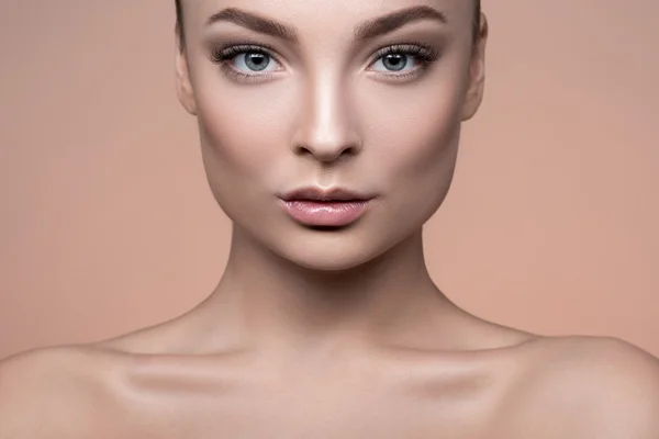 Gençlik ve güzellik bir kadın