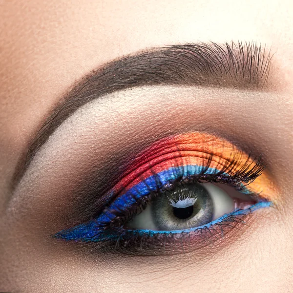 Stylish and bright makeup — Stock Photo, Image