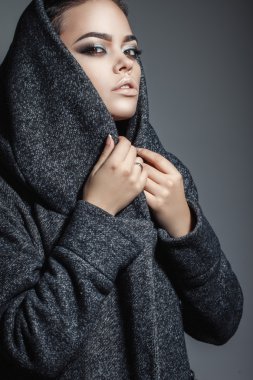 gizemli bir yabancı ve parlak